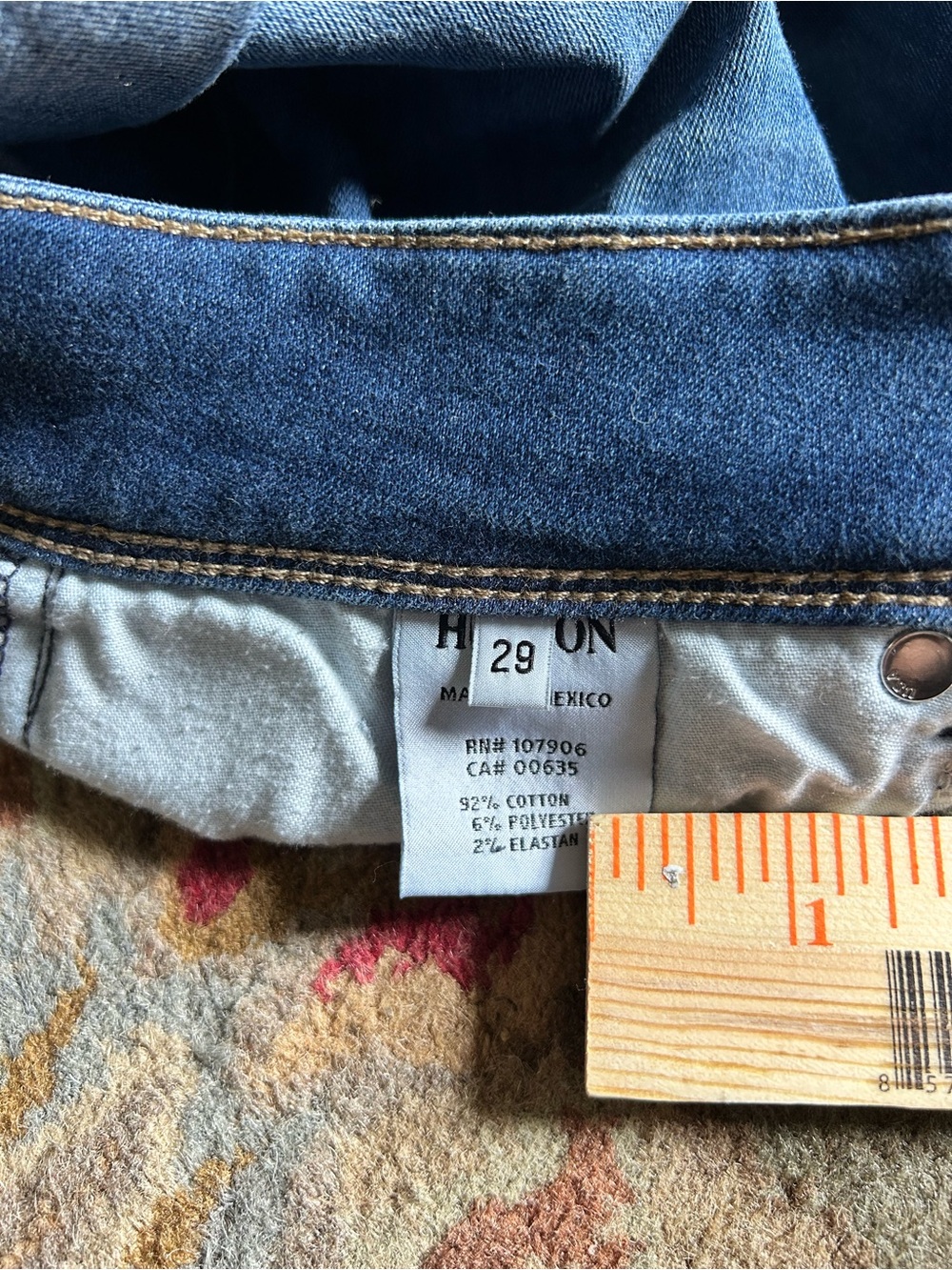 Hudson Women’s Blue Distressed Denim Jean Shorts size 29 - Picture 6 of 6